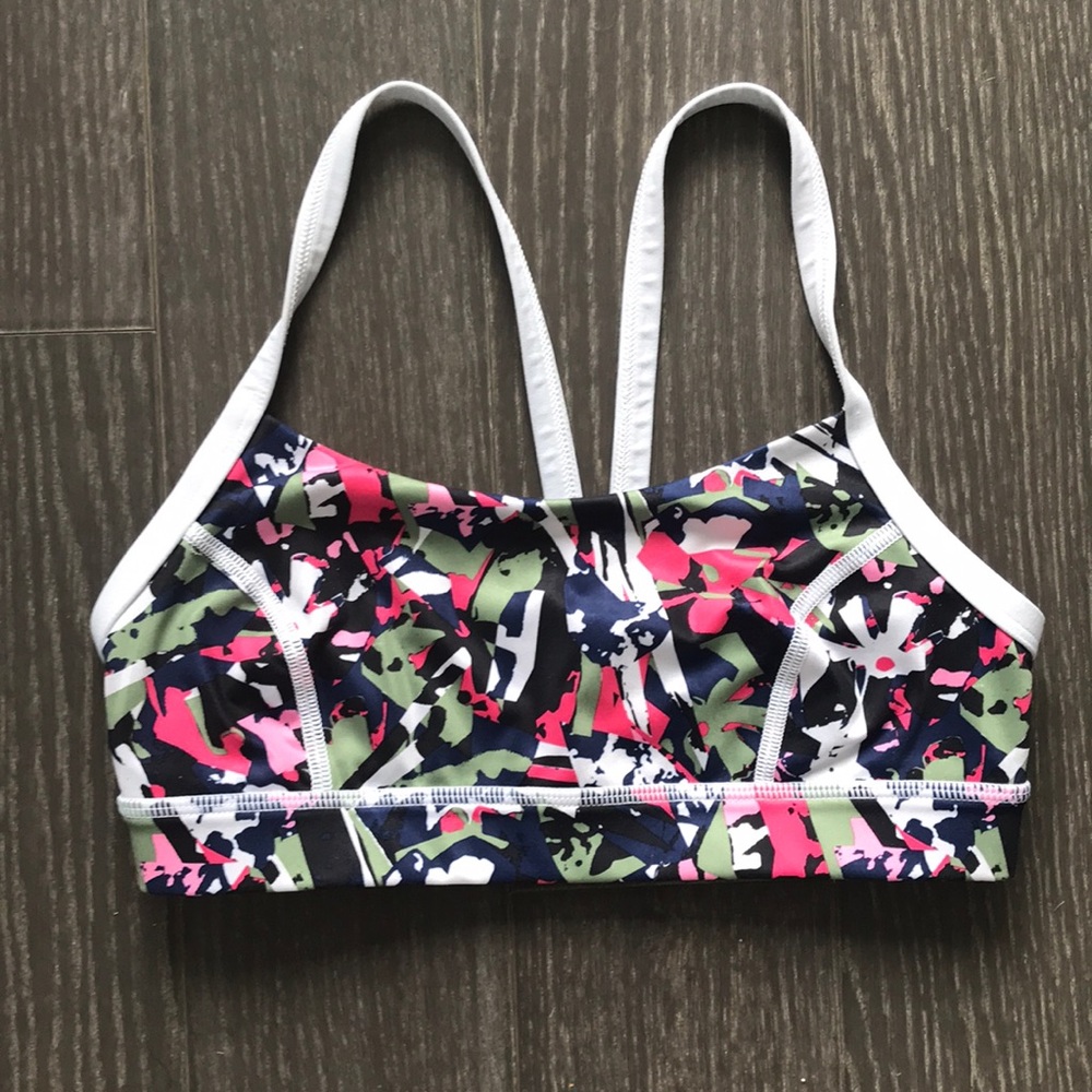 Lululemon size 4 bra